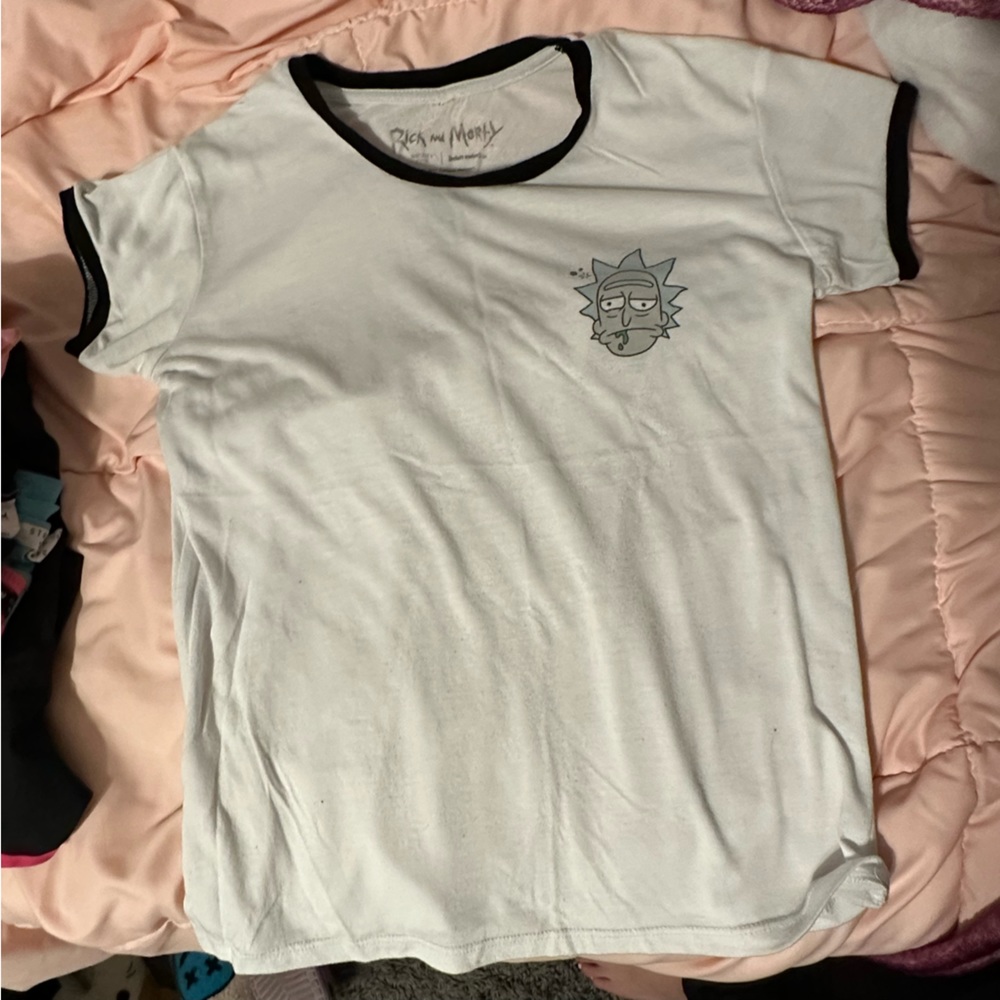 rick and morty tee — medium